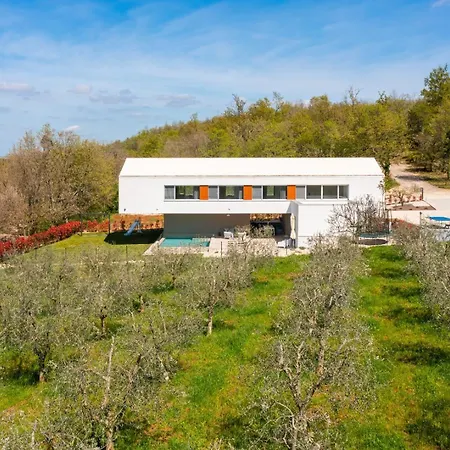 Villa Tie Vizinada